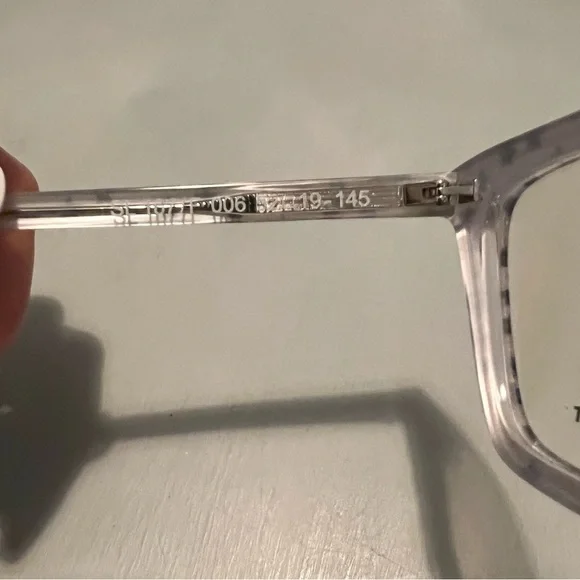 Saint Laurent Star-Patterned Sunglasses display picture 3